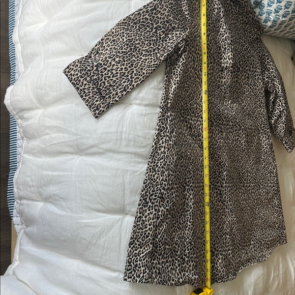 Tuckernuck Black and White Leopard Blouse - Picture 7 of 8